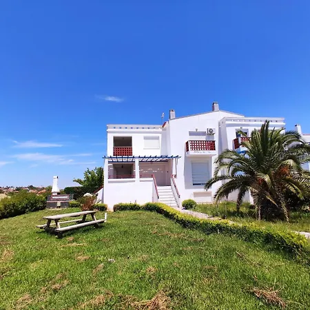 Luxury Beachfront Apartament *